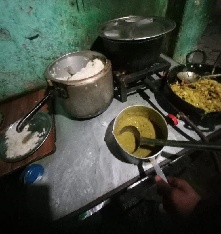 Cooked food in a khaja ghar